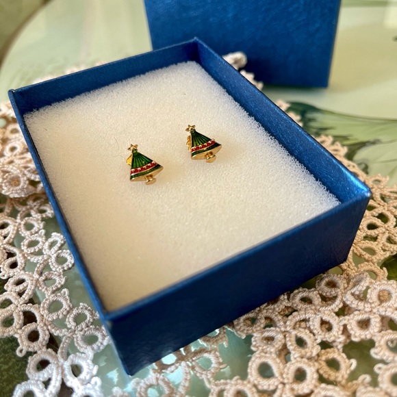 Christmas Tree Earrings Pierced . - Picture 3 of 4